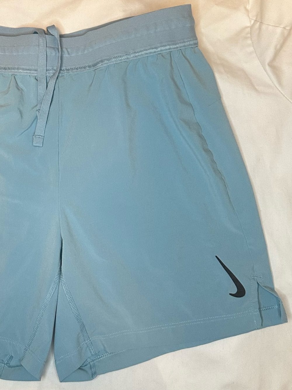 Nike Yoga Dri Fit Shorts Men’s Small Blue Athletic Running Lined Gym Shorts